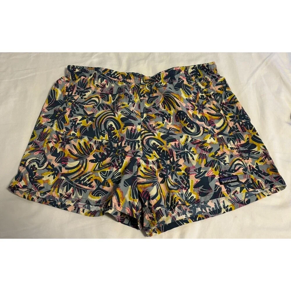 Patagonia Baggies Lights Shorts Womens Medium WBTI Tropical Print